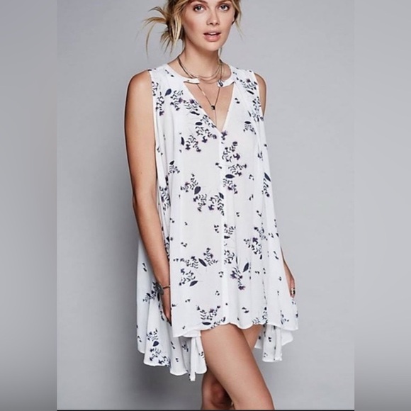 Free People Tree Swing Sleeveless Tunic Dress | White & Blue Floral | Women’s S - Picture 1 of 12